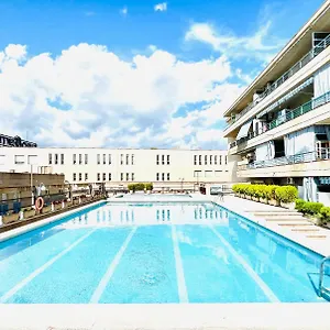 apartamento-con-balcon-y-piscina.catalonia-hotels.com/