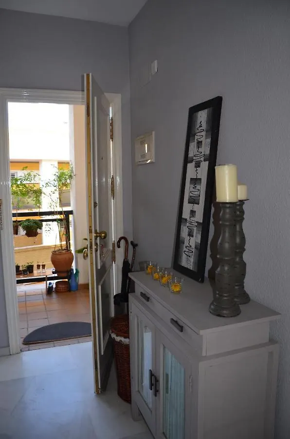 Cozy Apartment & Free Parking Sevilla 0*,
